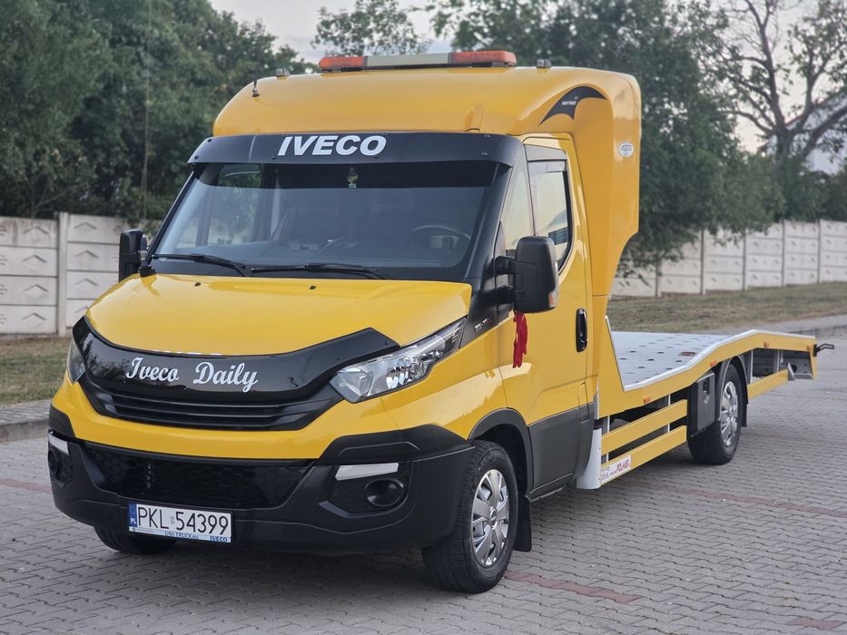 Iveco Daily Autoplatformă (An 2019) – Motor 3.0 180 CP, Euro 6 | 3.5 T (Cat. B) | Full Opțiuni (Dormitor, Webasto, Perne Aer) - Imagine 2