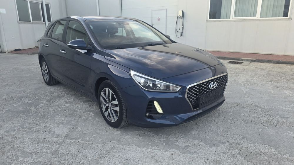 Hyundai i30 1.6 Diesel 110 CP – An / Euro 6 – Keyless GO & Entry – Cameră Marșarier - Imagine 3