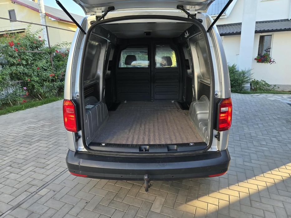 Volkswagen Caddy Maxi 2.0 TDI 2016 · 2 locuri - Imagine 6