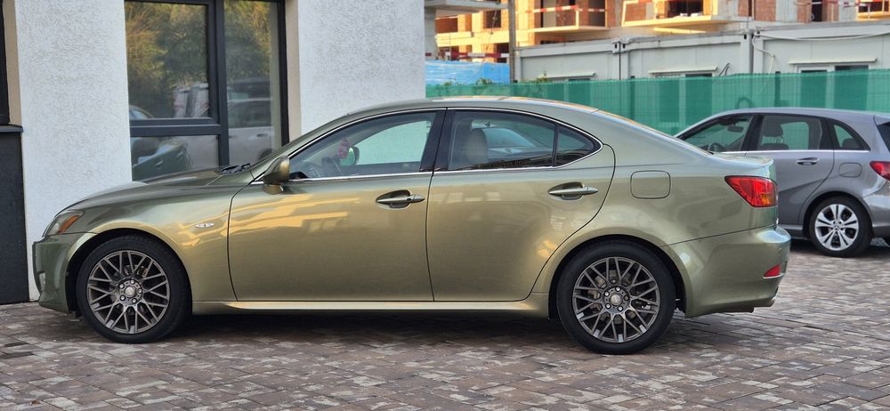 Lexus IS 250 (2008) – 2.5 Benzină V6, 208 CP, 93.000 km - Imagine 5