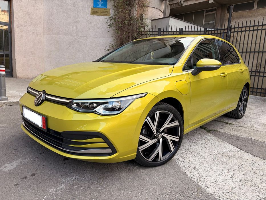 Volkswagen Golf 8 1.4 eHybrid 210 CP 2020-2024 – Piele Alcantara Romburi, Masaj, Faruri Full LED, Jante R20