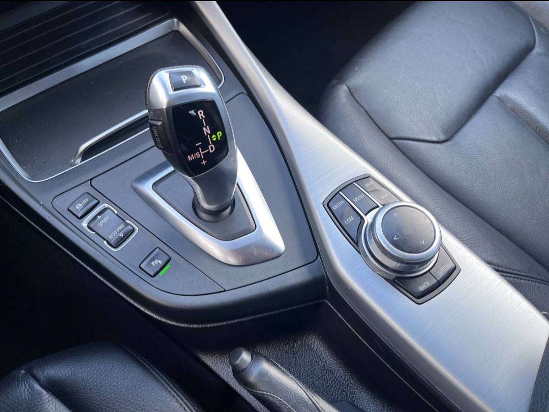 BMW 120i Advantage Automată – 184 CP – Tracțiune Spate – Full Piele / LED – TÜV Mai 2028 - Imagine 15