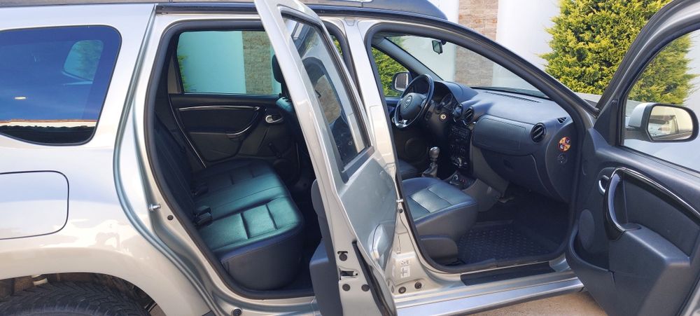Dacia Duster Prestige 4x4 (An 2011 / Luna 06) - Imagine 6