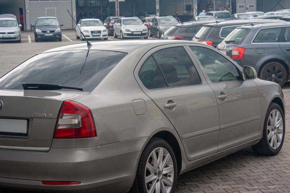 Skoda Octavia 1,6diesel 2010 - Imagine 4