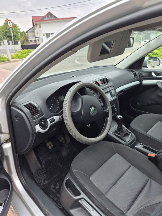 Škoda Octavia 2 1.9 TDI 105 CP – 2007 - Imagine 8