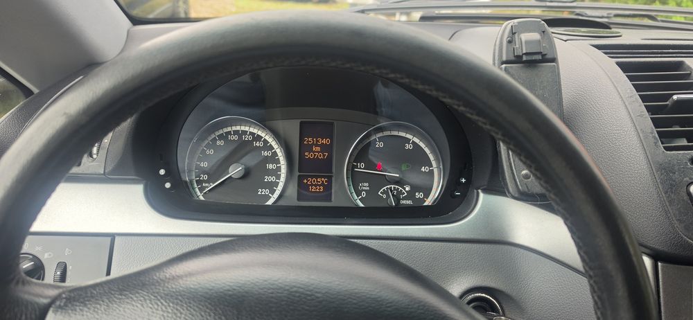 Mercedes-Benz Vito 2.2 CDI 9 Locuri Model Lung Automat 2008 – Navigație, Cameră Retur - Imagine 7