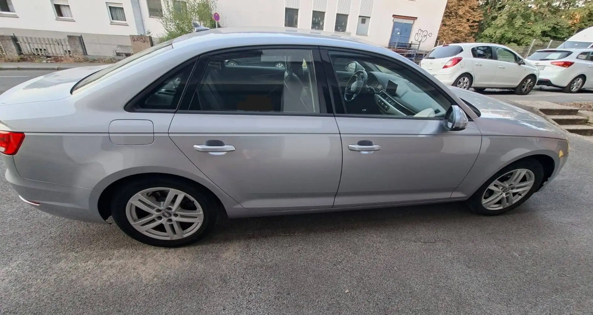 Audi A4 1.4 TFSI 150 CP | TÜV Nou 09/2028 | Revizie făcută | Anvelope noi + Jante 17" incluse | 105.000 km - Imagine 6