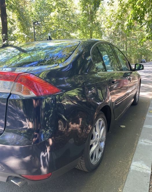 Renault Laguna 3 2008 | 2.0 dCi (131 CP) | Trapă & Panoramic | Keyless Entry/Go | Piele | Primul Proprietar - Imagine 4