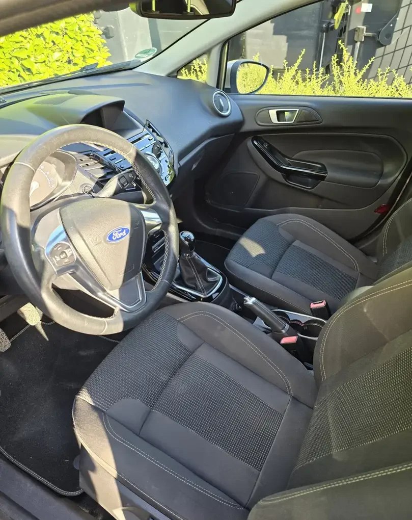 Ford Fiesta 1.0 EcoBoost Start-Stop Titanium - Imagine 7