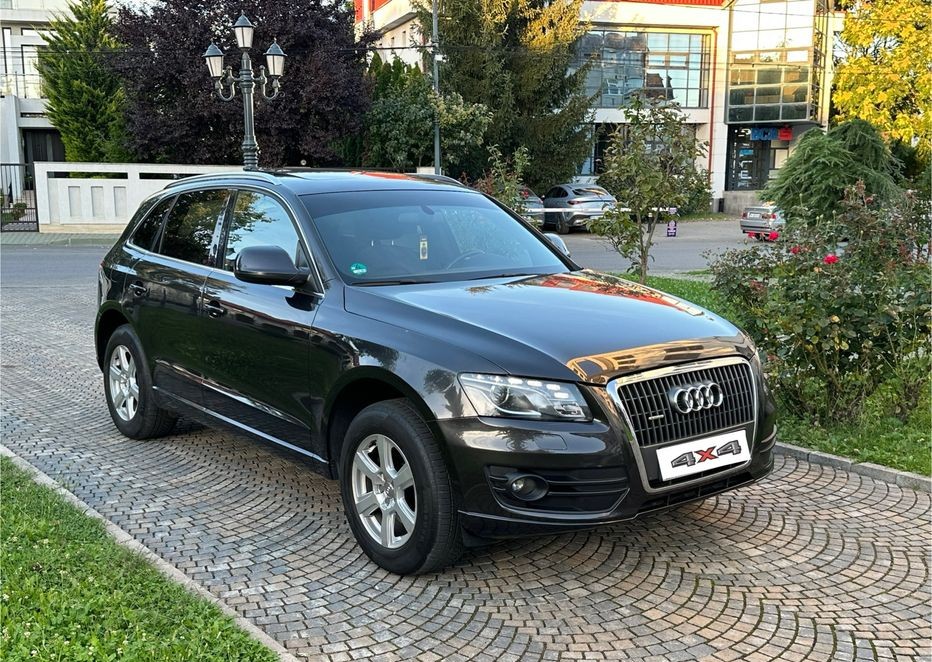 Audi Q5 Quattro Facelift | 2011 | 2.0 TDI 170 CP | 4x4 Permanent | Plafon Panoramic | 235.000 km Reali | Stare Impecabilă - Imagine 2