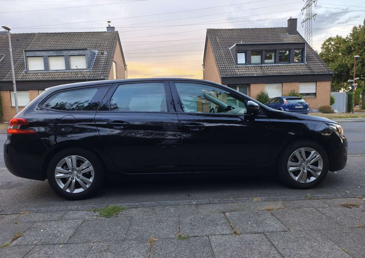 Peugeot 308 SW 1.2 PureTech 130 CP Allure – An 2016 – Cutie Automată – 119.000 km – TÜV Nou (Köln) - Imagine 10