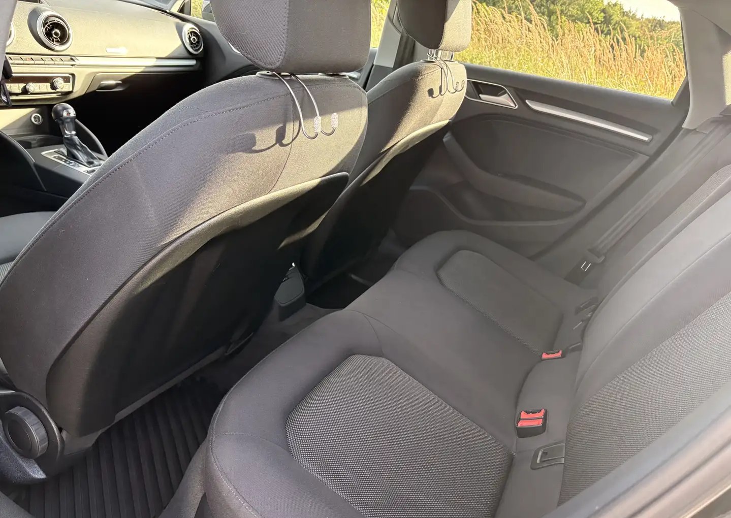 Audi A3 1.0 TFSI S tronic 116 CP | CarPlay | Xenon | Încălzire scaune | Senzori parcare | 104.000 km - Imagine 10