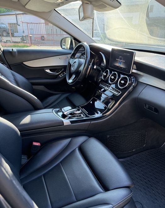 Mercedes-Benz C220d W205 170 CP | 2018 (Personal) | 185.000 km | Faruri ILS Matrix | Întreținere Impecabilă | Istoric Verificabil - Imagine 7