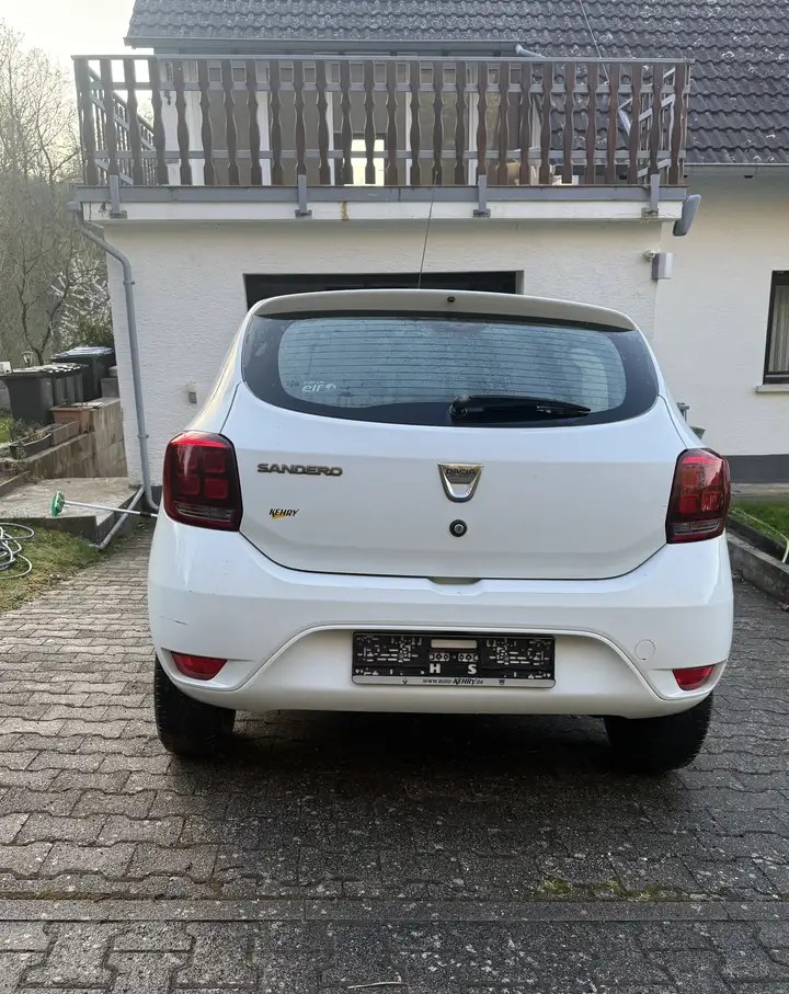 Dacia Sandero 1.2 16V 75 CP Essentiel – 2017, Benzină, Istoric Service - Imagine 7