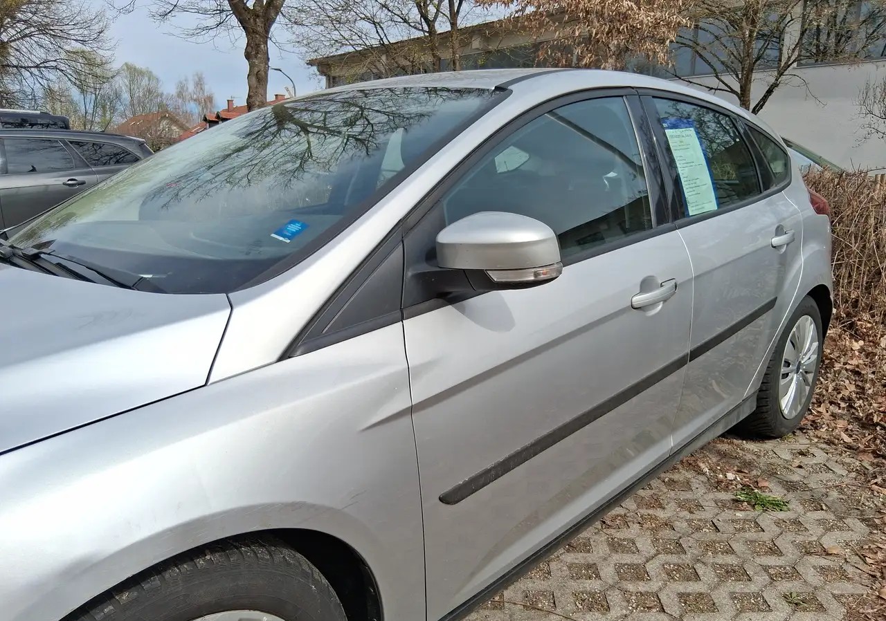 Ford Focus 1.0 EcoBoost Trend | 99g Start-Stopp | Pachet de Iarnă | Revizie recentă | 8-fach bereift - Imagine 9