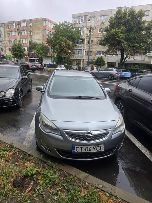 Opel Astra J 1.4 benzină aspirat 104 CP — unic proprietar - Imagine 6