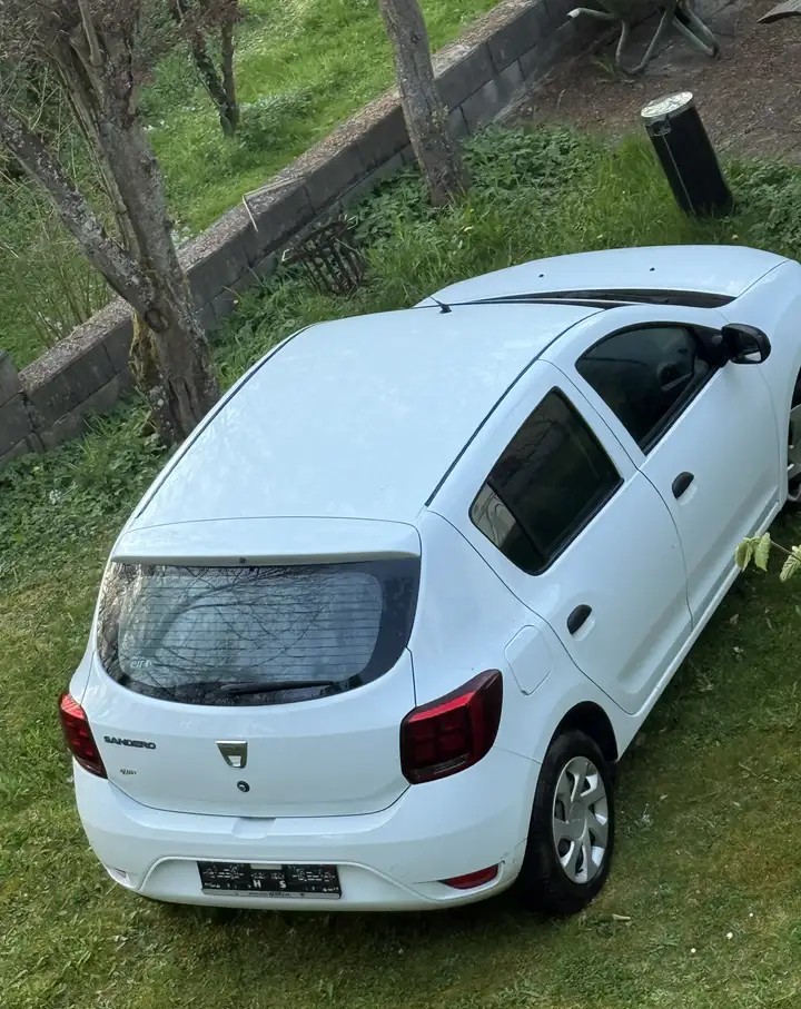 Dacia Sandero 1.2 16V 75 CP Essentiel – 2017, Benzină, Istoric Service - Imagine 8