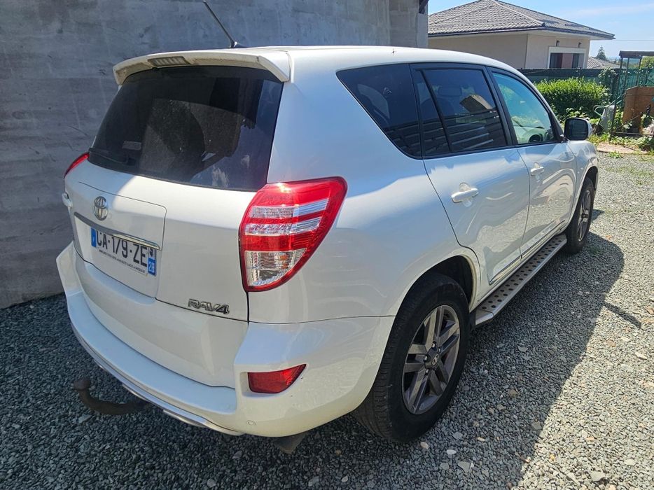 Toyota RAV4 2.2 Diesel 4x4 - Imagine 2