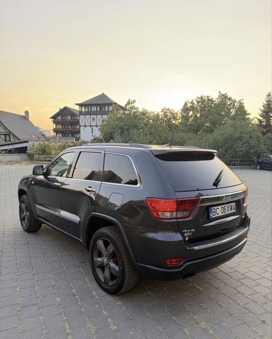 Jeep Grand Cherokee 3.0D V6 Euro 5 | 2012 | 240 CP | 4x4 Permanent | Pachet Asistență Șofer Plus | Scaune Ventilate & Încălzite | Jante 20" Perseo Silver (Accept Variante) - Imagine 8