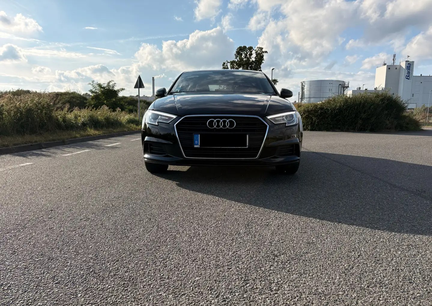 Audi A3 1.0 TFSI S tronic 116 CP | CarPlay | Xenon | Încălzire scaune | Senzori parcare | 104.000 km