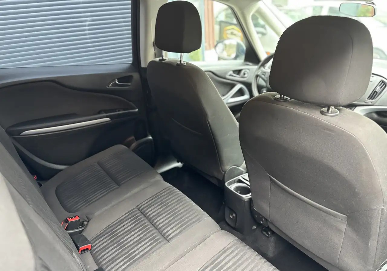 Opel Zafira Tourer 1.4 Turbo Edition | 140 CP | 2018 (sau în conformitate) | 5 Locuri | Revizie recentă - Imagine 12