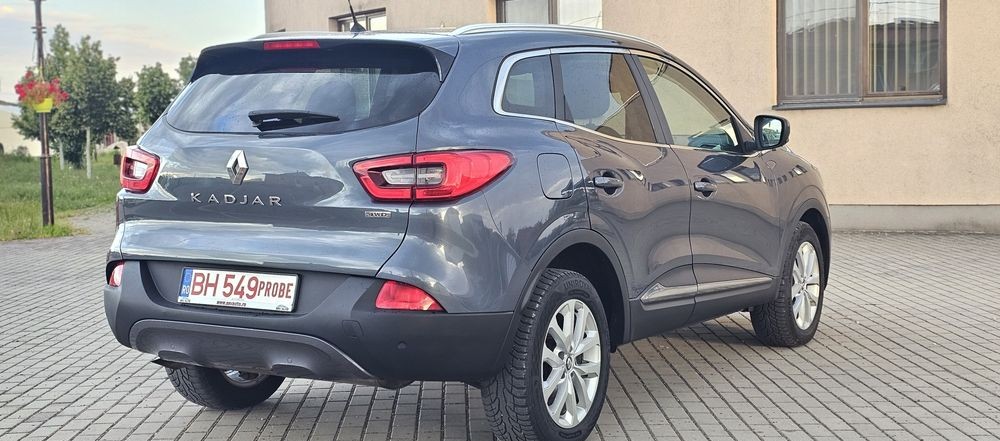 Renault Kadjar BOSE Edition 4x4 | 1.6 dCi 131 CP | Distribuție Lanț | 224.000 km Reali | Faruri LED Pure Vision | Keyless Entry & Go - Imagine 5