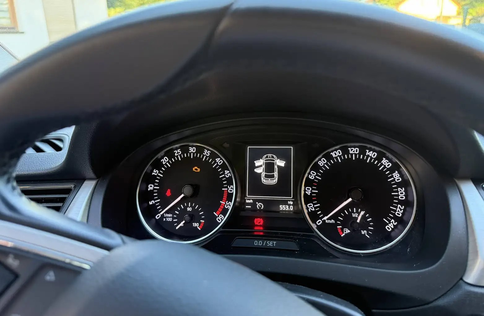 Skoda Rapid Spaceback 1.4 TDI 90 CP | Navi | 112.037 km | 1. Proprietar | TÜV 10/2027 | Stare impecabilă - Imagine 10