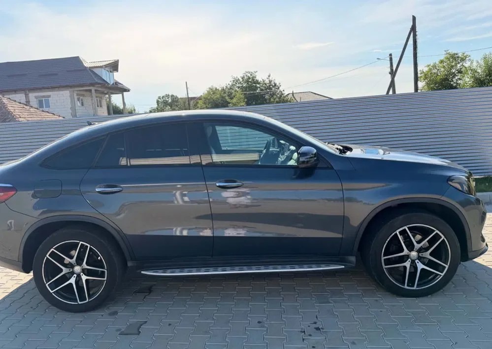 Mercedes-Benz GLE 350d Coupe AMG 4Matic - Imagine 3