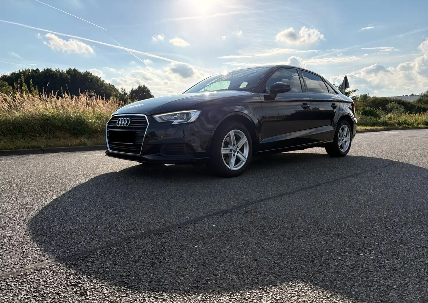 Audi A3 1.0 TFSI S tronic 116 CP | CarPlay | Xenon | Încălzire scaune | Senzori parcare | 104.000 km - Imagine 2