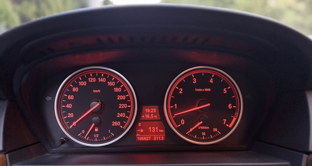 BMW E60 523i | 2007 | 2.5 Benzina 190 CP | Euro 4 | Cutie Manuală 6 Trepte | 195.000 km | Scaune Recaro | Unic Proprietar - Imagine 8