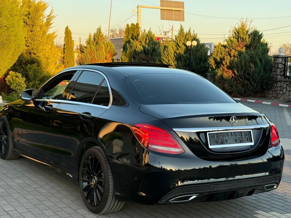 Mercedes-Benz C-Class W205 C 200 d / C 220 d 2016 — AMG Line - Imagine 4