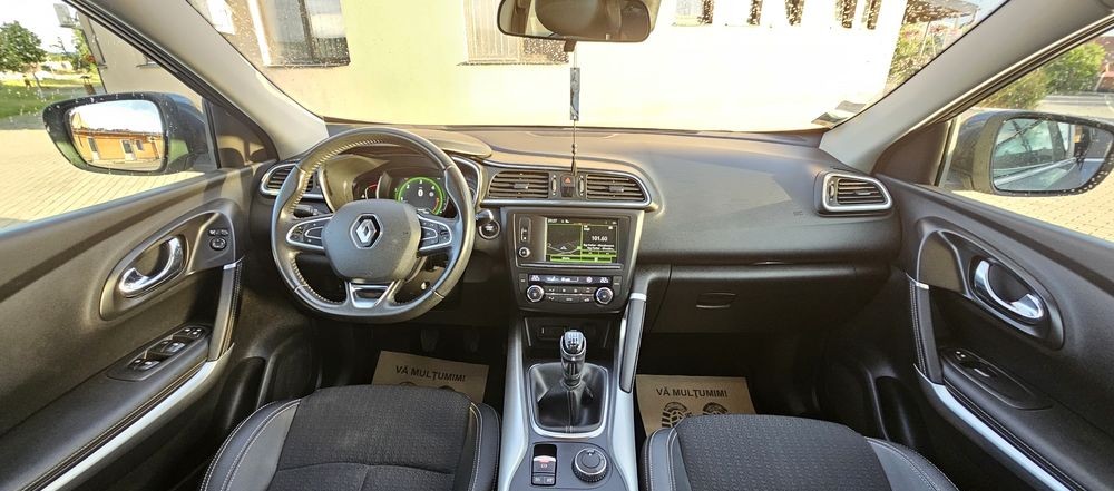 Renault Kadjar BOSE Edition 4x4 | 1.6 dCi 131 CP | Distribuție Lanț | 224.000 km Reali | Faruri LED Pure Vision | Keyless Entry & Go - Imagine 6