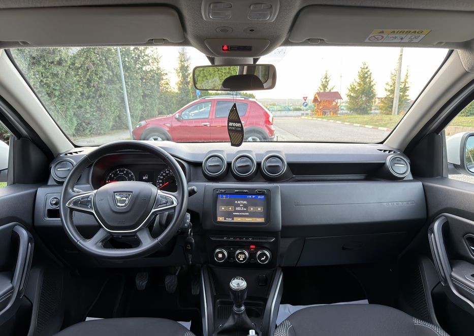 Dacia Duster Prestige 2019 | 1.5 dCi 110 CP (Fără AdBlue) | 208.000 km | Cameră 360 / Marșarier | Unghi Mort - Imagine 5