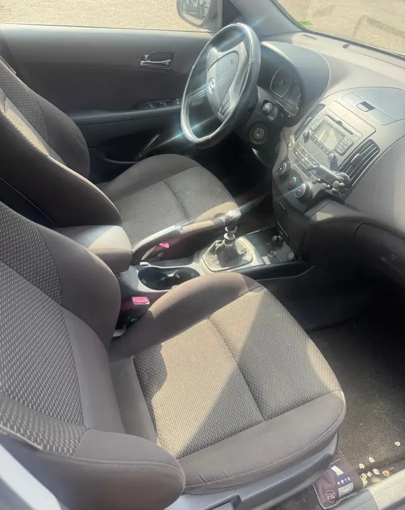 Hyundai i30 1.6i Dynamic - Imagine 3