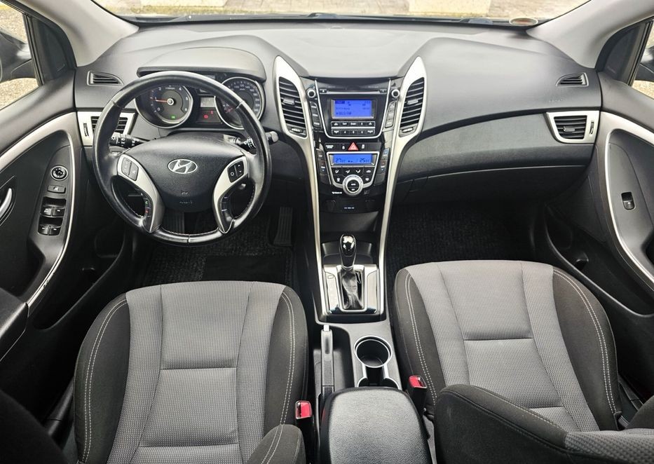 Hyundai i30 Hatchback 1.6 CRDi | Cutie Automată (Convertizor) | 2013 | 171.000 km | Numere Roșii - Imagine 6