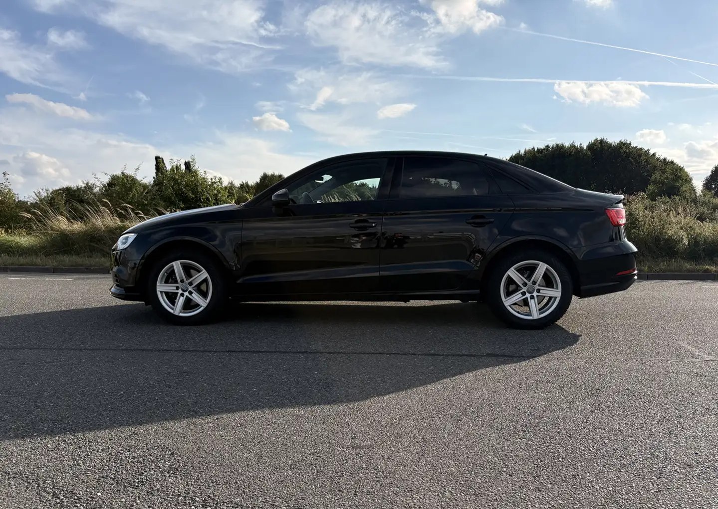 Audi A3 1.0 TFSI S tronic 116 CP | CarPlay | Xenon | Încălzire scaune | Senzori parcare | 104.000 km - Imagine 4