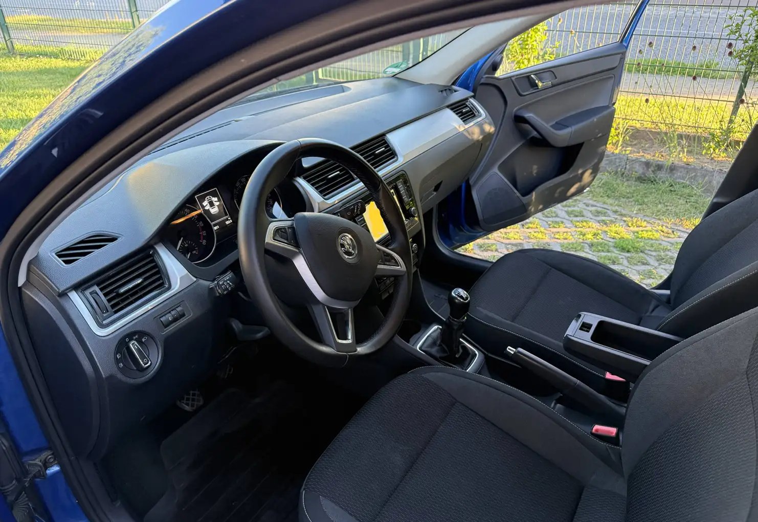 Skoda Rapid Spaceback 1.4 TDI 90 CP | Navi | 112.037 km | 1. Proprietar | TÜV 10/2027 | Stare impecabilă - Imagine 18