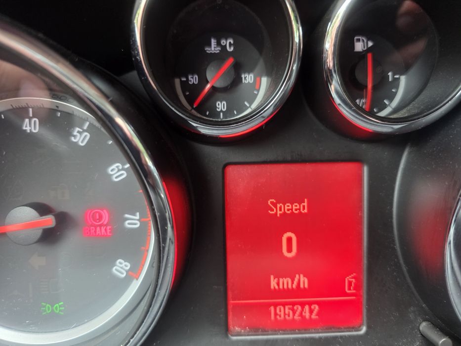 Opel Astra J 1.4 benzină aspirat 104 CP — unic proprietar - Imagine 3