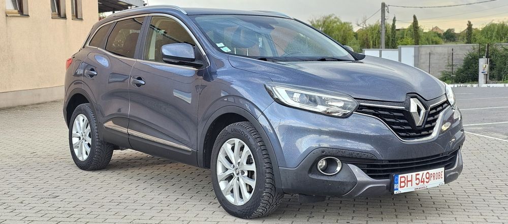 Renault Kadjar BOSE Edition 4x4 | 1.6 dCi 131 CP | Distribuție Lanț | 224.000 km Reali | Faruri LED Pure Vision | Keyless Entry & Go - Imagine 3