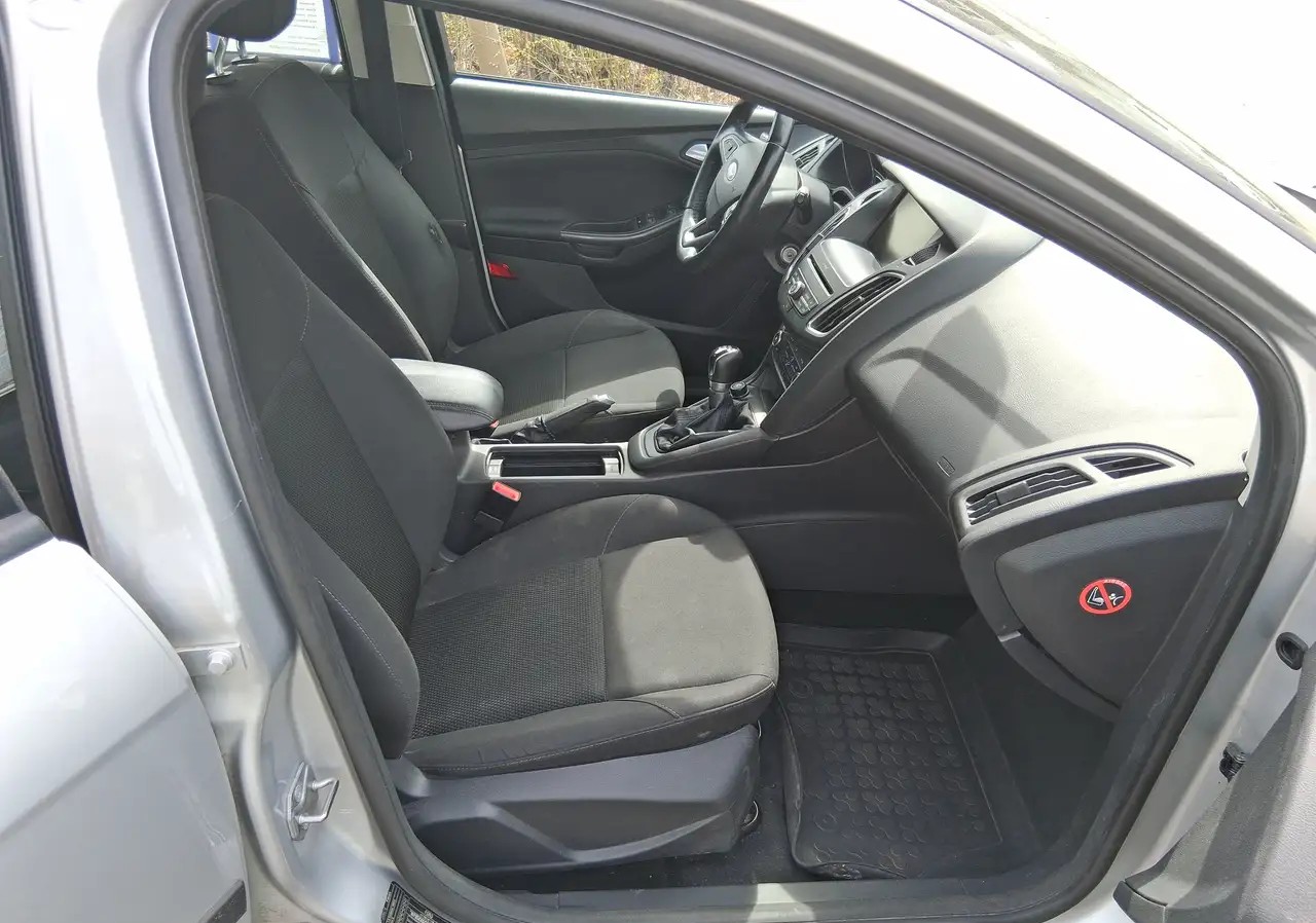 Ford Focus 1.0 EcoBoost Trend | 99g Start-Stopp | Pachet de Iarnă | Revizie recentă | 8-fach bereift - Imagine 5