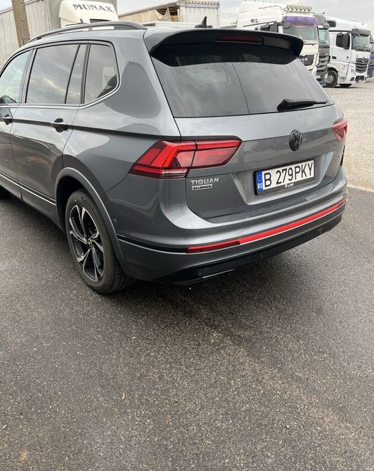 Volkswagen Tiguan 2020 | 2.0 BiTDI 240 CP | 4Motion | DSG | 180.000 km | Panoramic | Cameră 360 | Masaj | Posibilitate Rate pentru Firme - Imagine 4