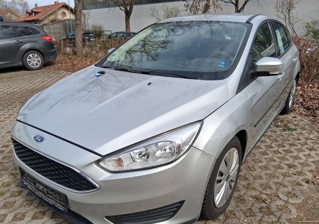 Ford Focus 1.0 EcoBoost Trend | 99g Start-Stopp | Pachet de Iarnă | Revizie recentă | 8-fach bereift - Imagine 10