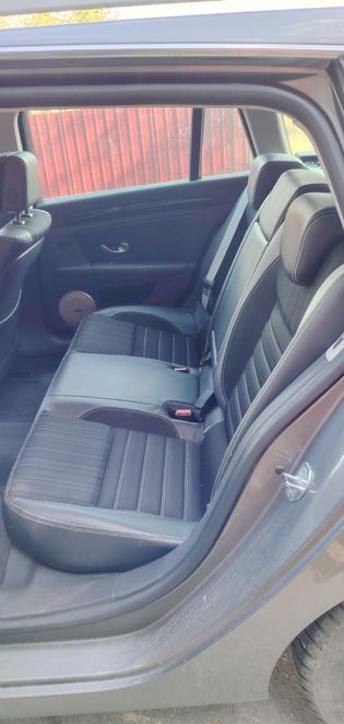 Renault Laguna 3 2014 | 4.700 € Negociabil | Motor 2.0 | 240.600 km | Sistem Audio Bose | Keyless Entry / Go | Fiscal pe loc - Imagine 6