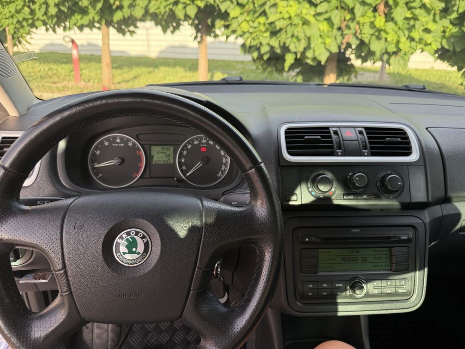 Skoda Fabia 1.2 benzină 2008 — 247.593 km - Imagine 4