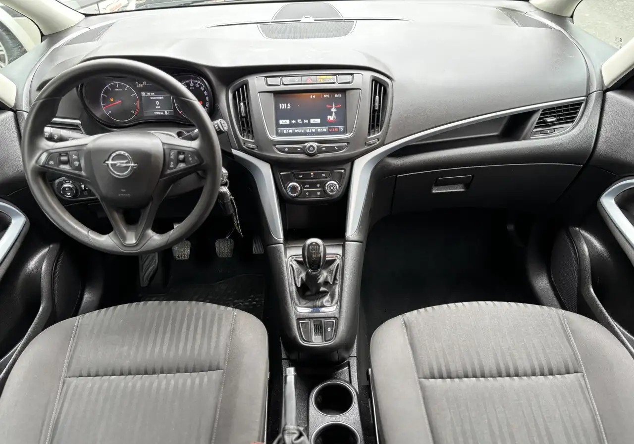 Opel Zafira Tourer 1.4 Turbo Edition | 140 CP | 2018 (sau în conformitate) | 5 Locuri | Revizie recentă - Imagine 8