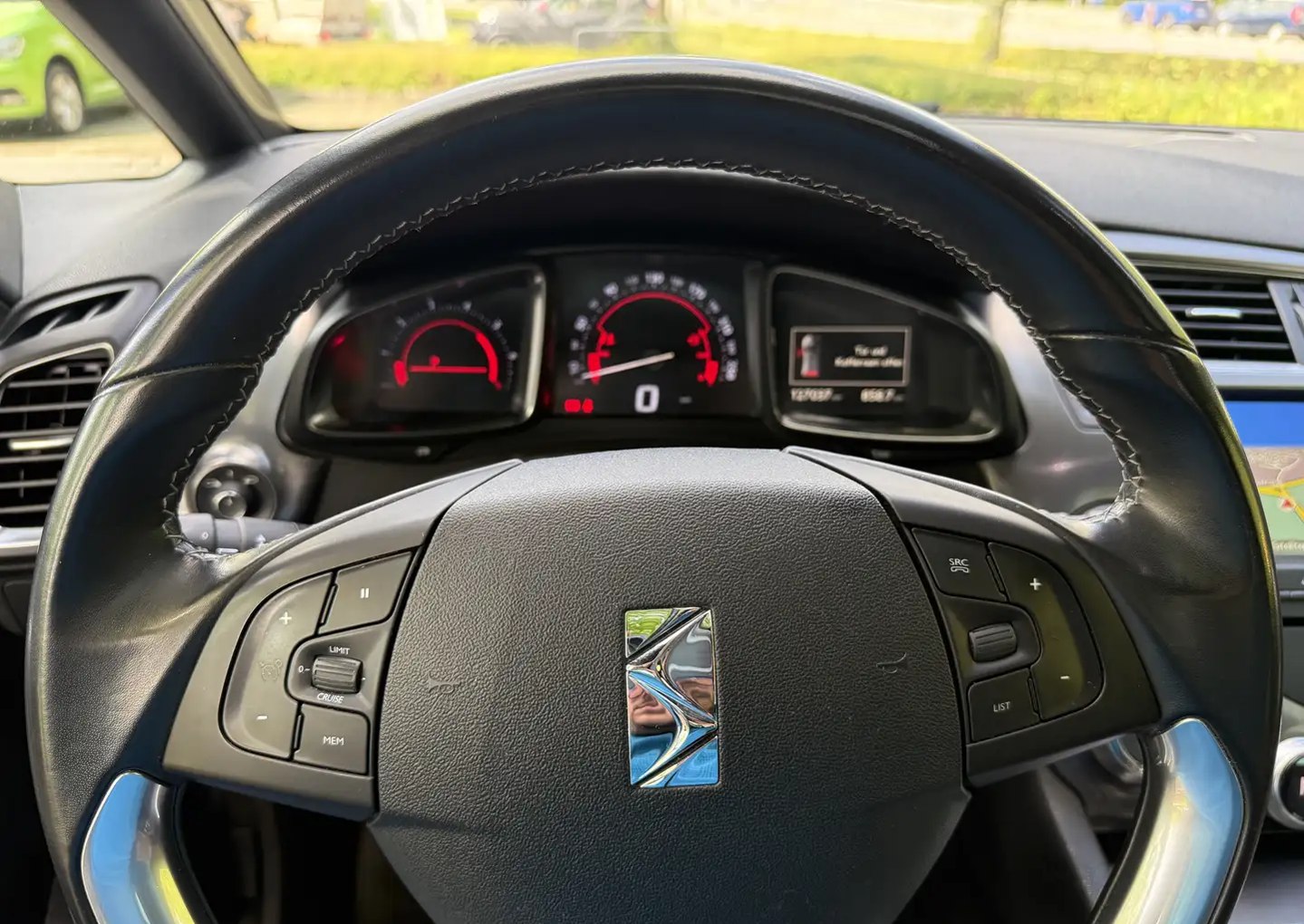 Citroën DS5 2.0 BlueHDi 180 CP Automată | Xenon | Istoric service complet + Distribuție schimbată | TÜV 07/2027 | 8 roți - Imagine 10