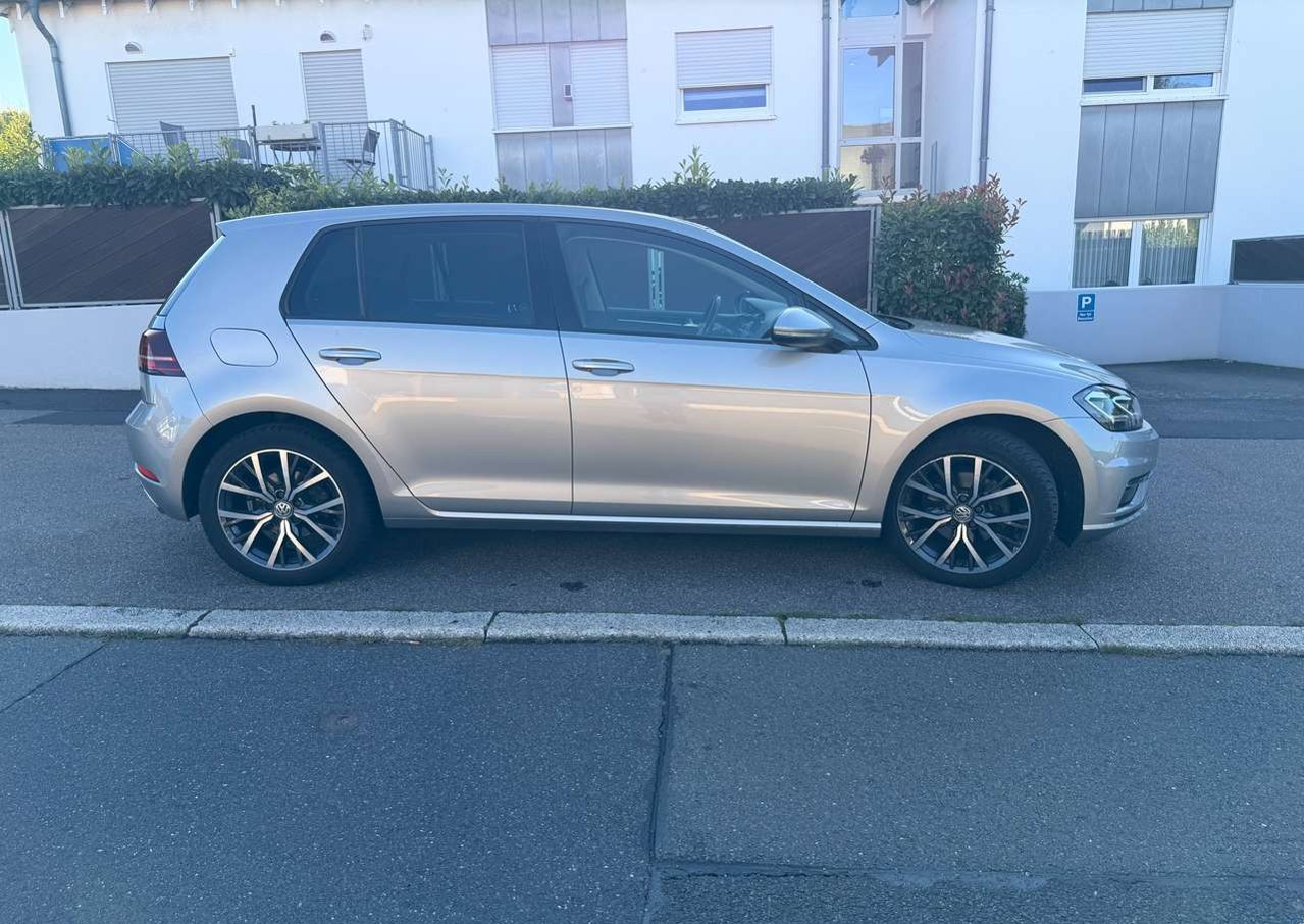 Volkswagen Golf 7.5 Highline 1.5 TSI ACT 150 CP – Active Info Display – Standheizung (Încălzire Auxiliară) – Full LED - Imagine 6