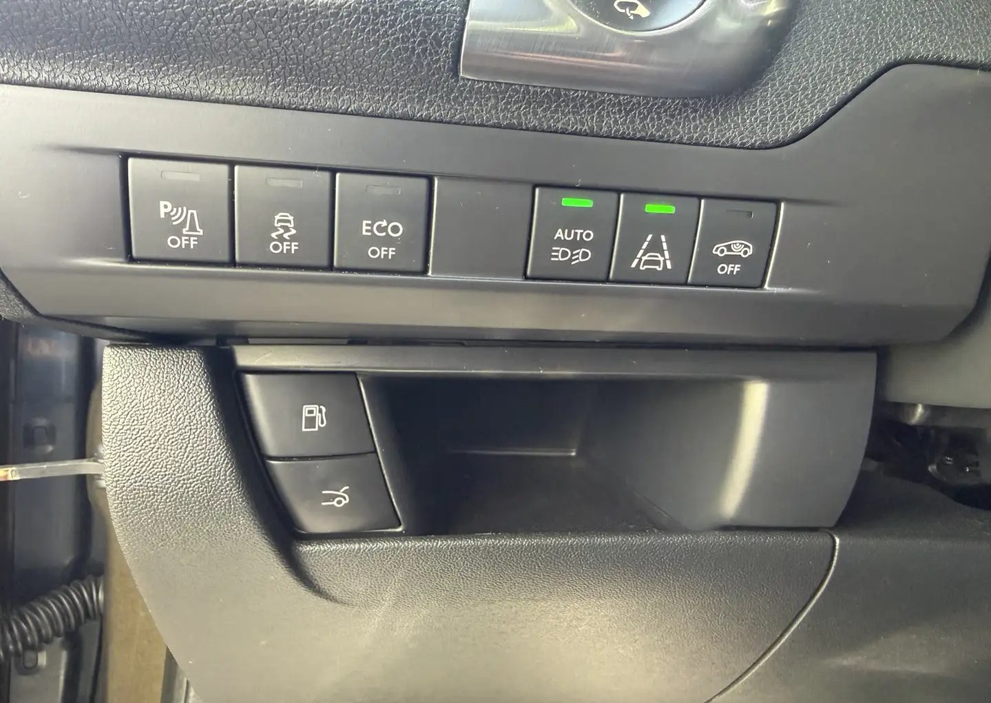 Citroën DS5 2.0 BlueHDi 180 CP Automată | Xenon | Istoric service complet + Distribuție schimbată | TÜV 07/2027 | 8 roți - Imagine 19