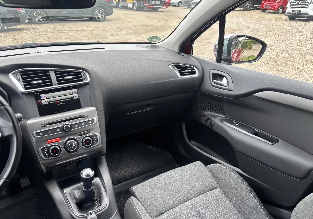 Citroen C4 1.6 BlueHDi Selection | 99 CP | 2016 | Cârlig remorcă, Keyless, Scaune încălzite | Unic proprietar - Imagine 12