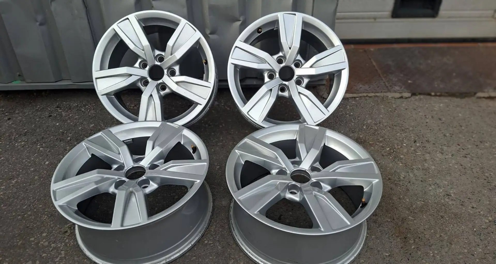 Audi A4 1.4 TFSI 150 CP | TÜV Nou 09/2028 | Revizie făcută | Anvelope noi + Jante 17" incluse | 105.000 km - Imagine 13